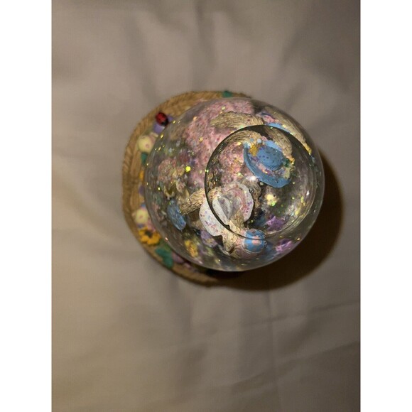 Easter Bunny Musical Snow Globe plays "Easter Parade” Tested And Work - Picture 7 of 9